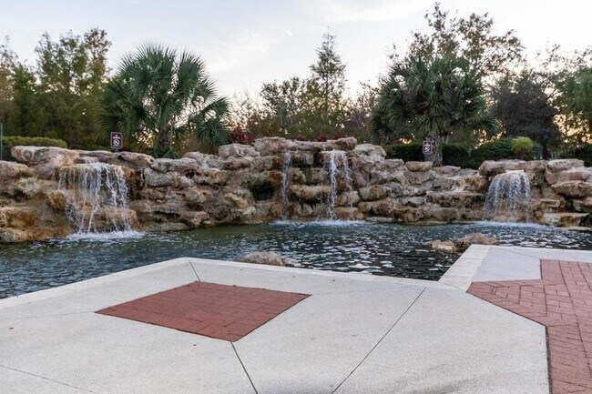 Building Photo - 120 Sparrow Dr