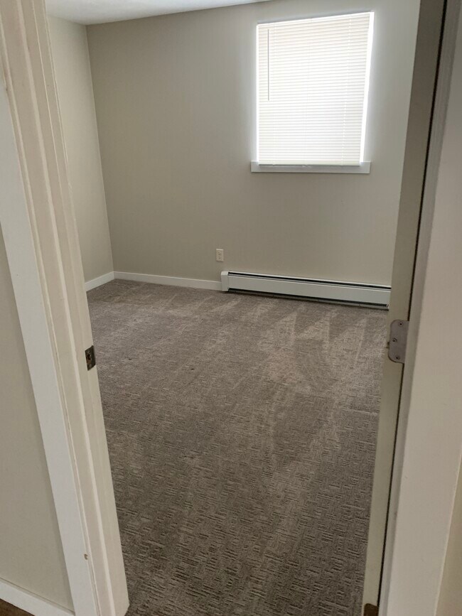 Building Photo - 116-120 N Cliff Ave