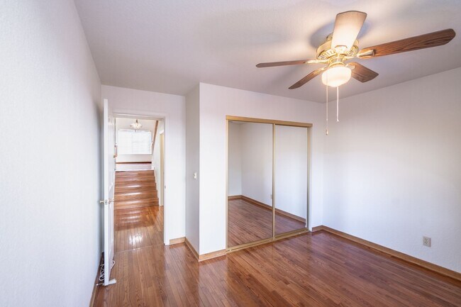 Building Photo - 2741 Seminole Dr