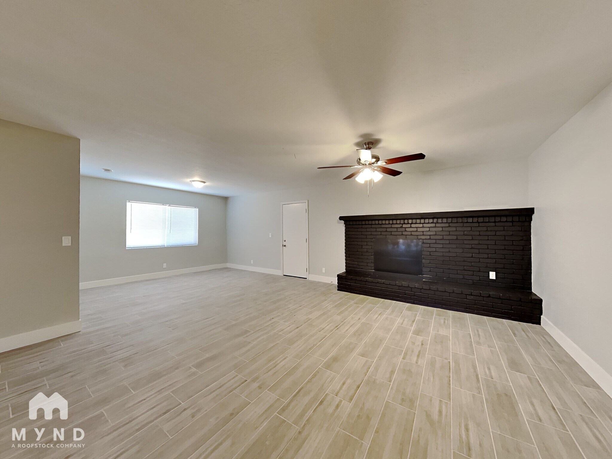 Building Photo - 4561 W Boca Raton Rd