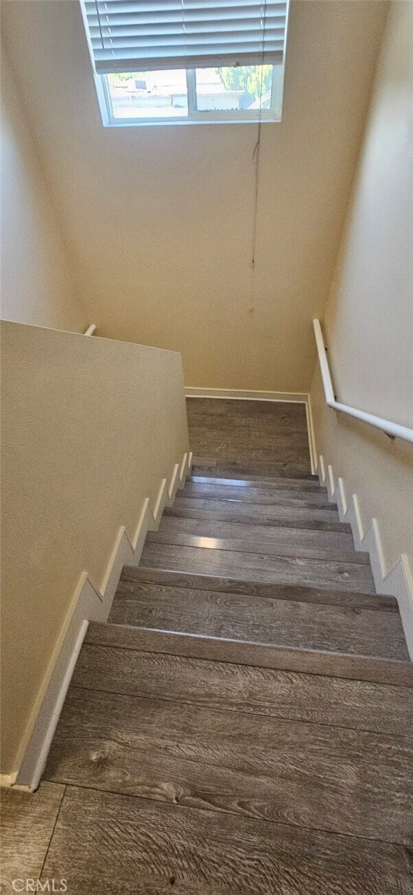 Building Photo - 1631 E 85th St