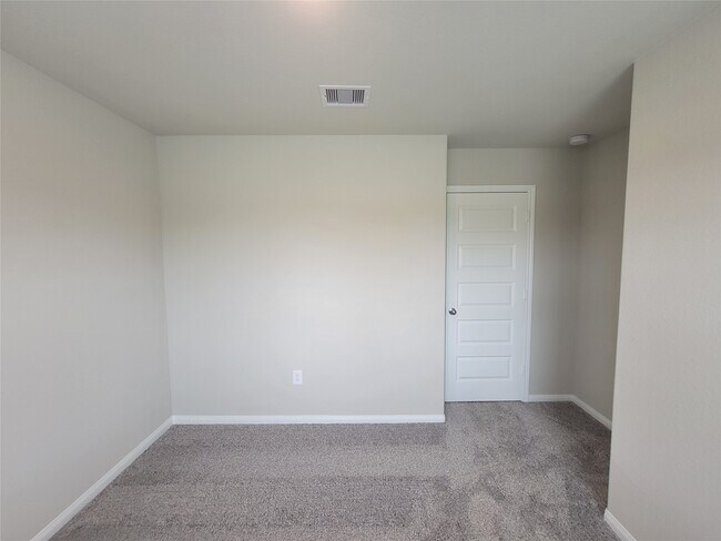 Building Photo - 11736 Whirlaway Dr