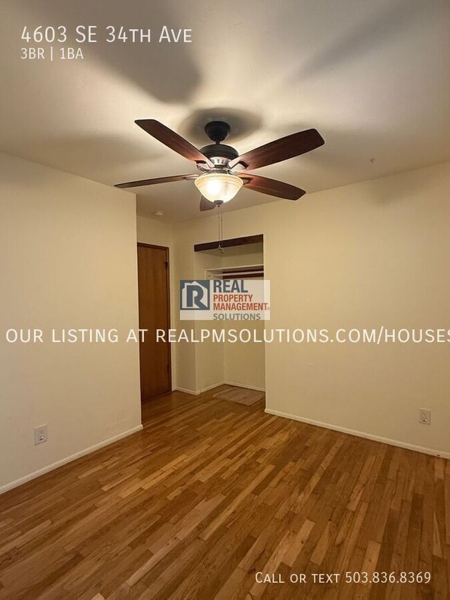 Building Photo - 4603 SE 34th Ave