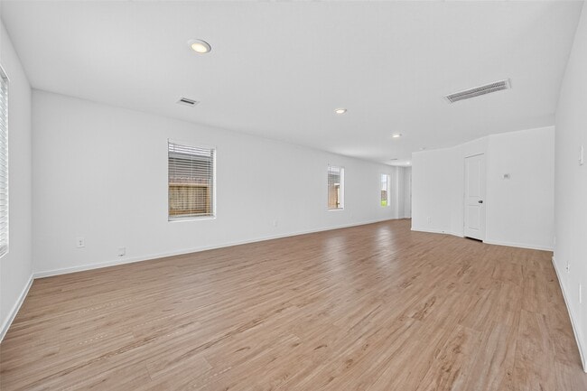 Building Photo - 17938 Becker Lndg Dr