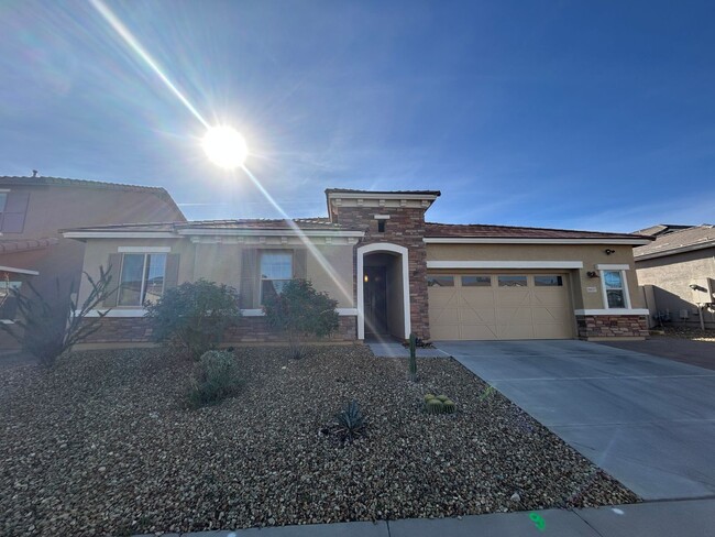 Building Photo - 18627 W North Ln