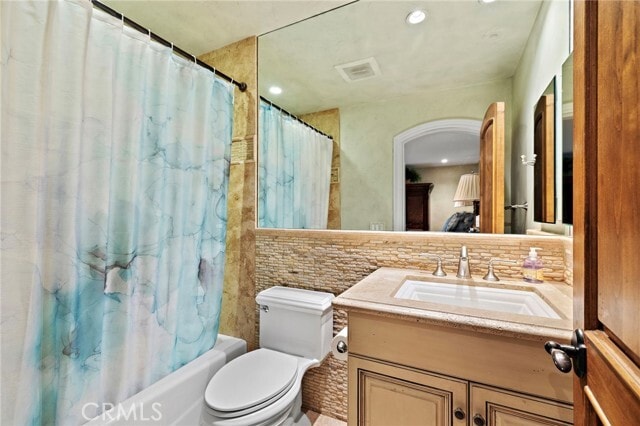 Building Photo - 900 E Balboa Blvd