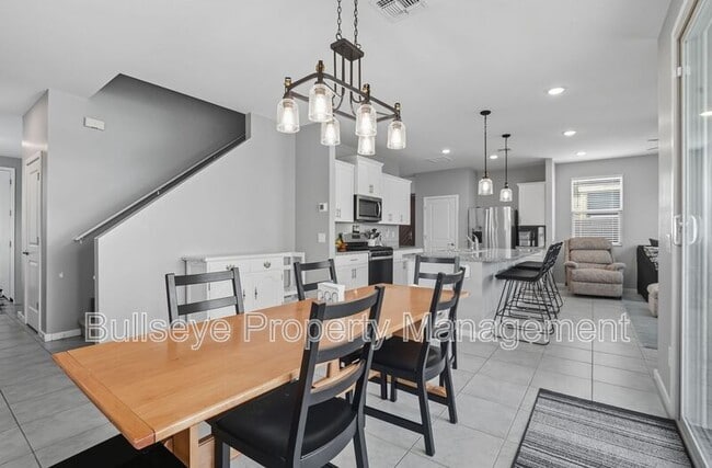 Building Photo - 40462 W Sunland Dr