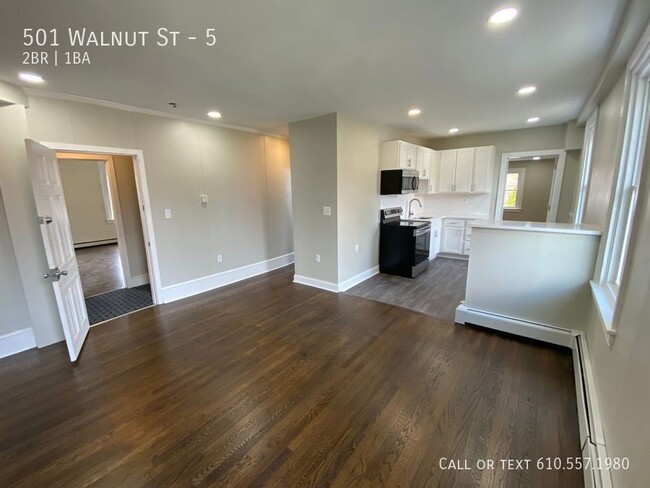 Primary Photo - 501 Walnut St