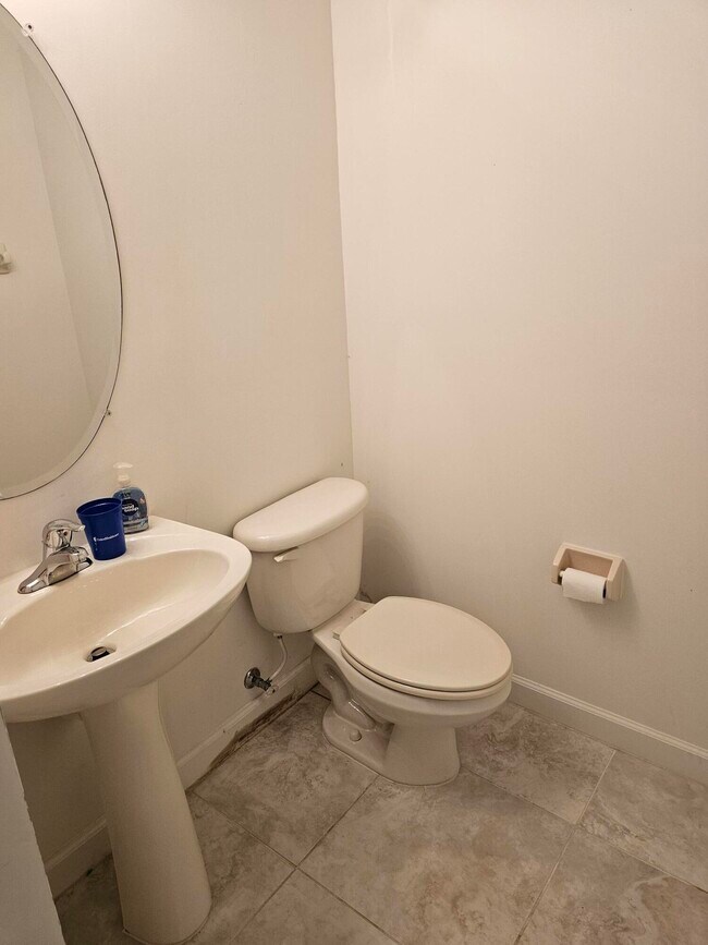 Building Photo - 10451 SW Academic Way