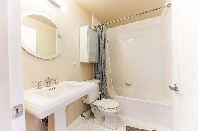 Building Photo - 415 Bryant St