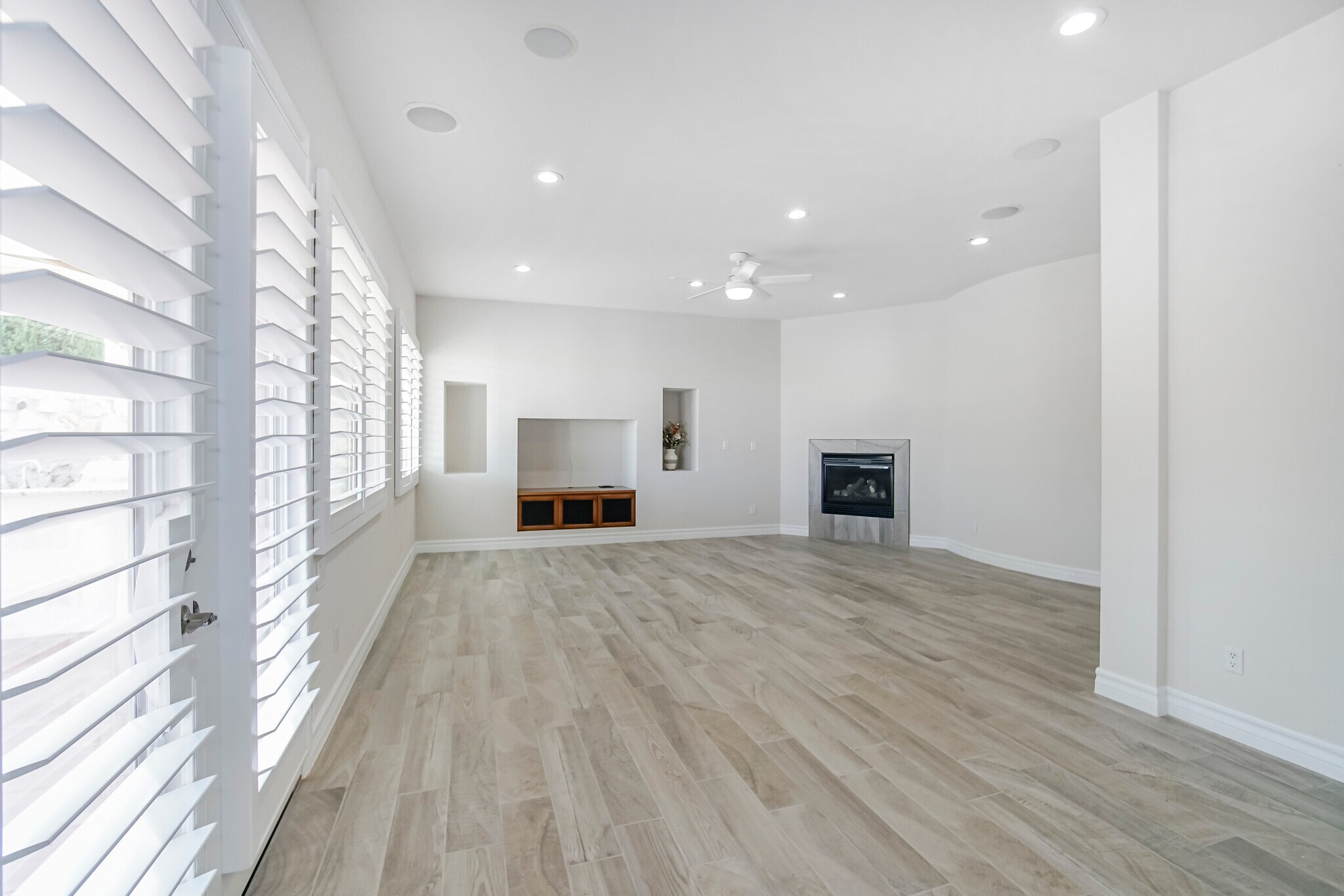 Building Photo - 6489 Calle Placido Dr