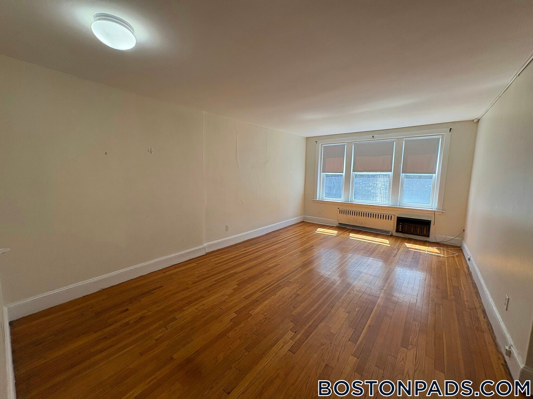 Building Photo - 33 Lancaster Terrace