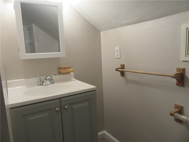 Building Photo - 212 Vollmer Pkwy