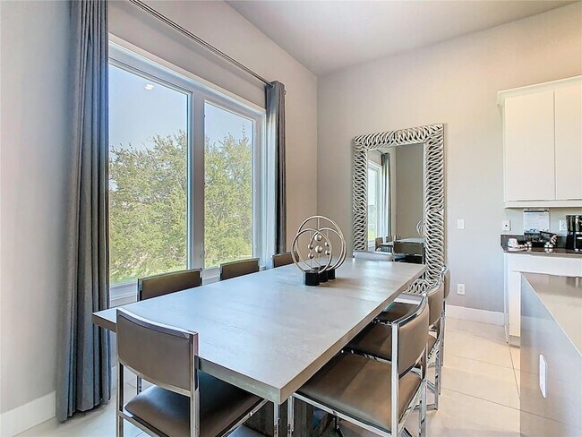 Building Photo - 7740 Sandy Ridge Dr