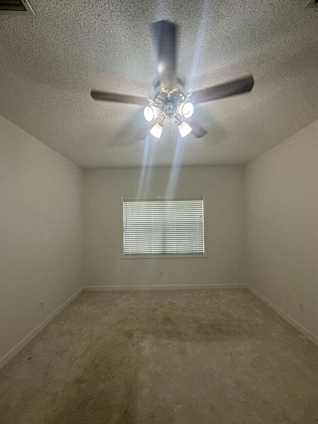 Building Photo - Tartan Pines Subdivision! Golf Course Comm...