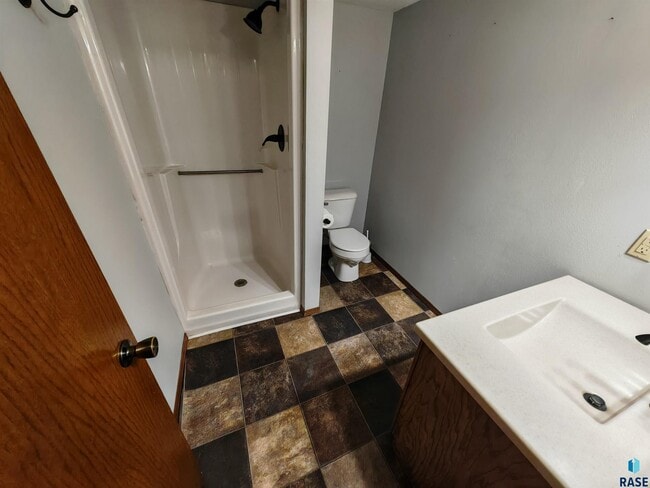 Building Photo - 4108 S Teakwood Ave