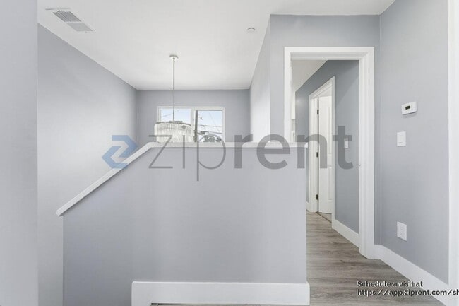 Building Photo - 4403 Jenkins Way