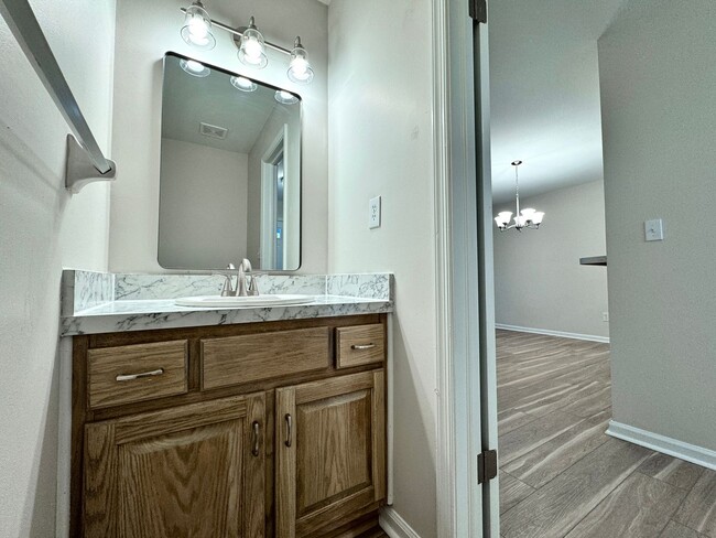 Building Photo - Like New & Ready NOW! 2 Primary Suites w/Private Baths! Reserved Parking, Community Pool & MUCH M...