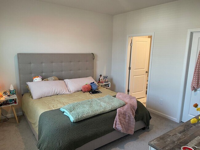 Building Photo - Wonderful Four Bedroom Home! Close to Ft. Jackson!