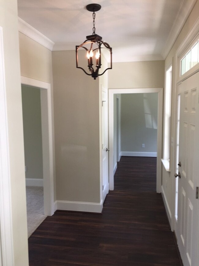 Building Photo - 4812 Jamestown Dr NW