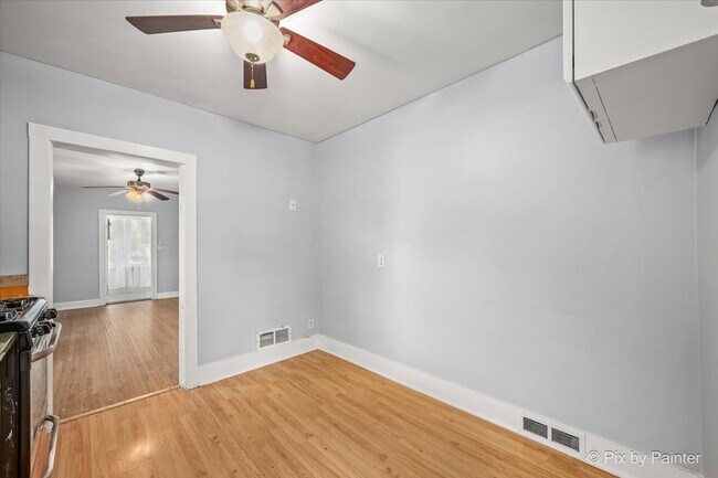 Building Photo - 645 Slade Ave