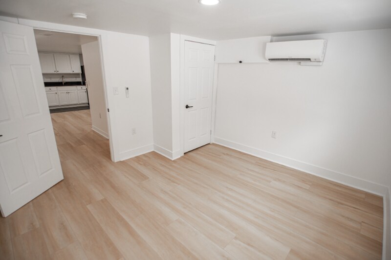 Building Photo - 1388 W 83rd St