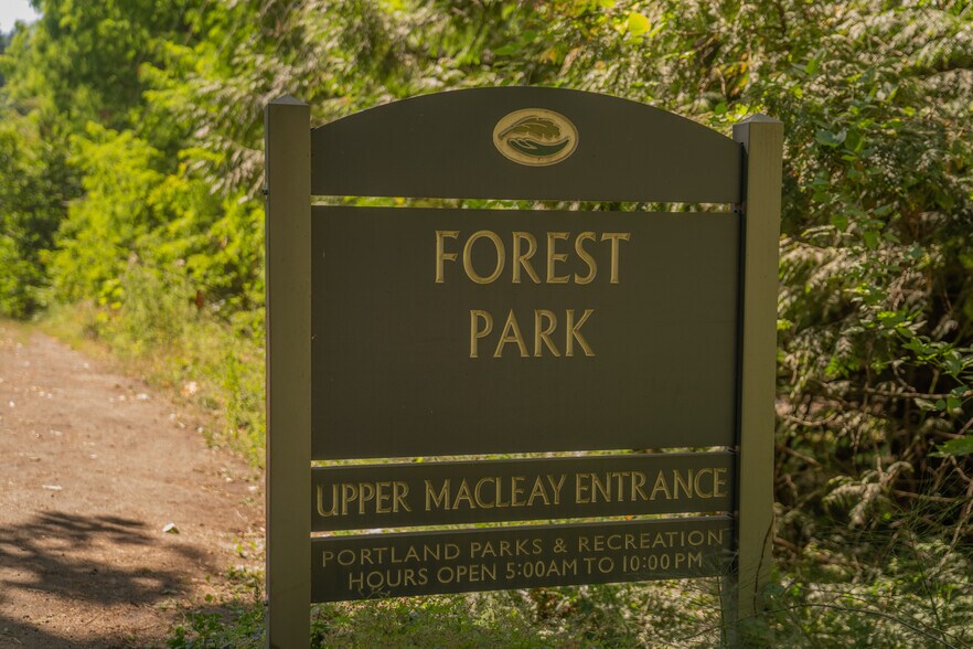 Building Photo - 2387 NW Thurman St