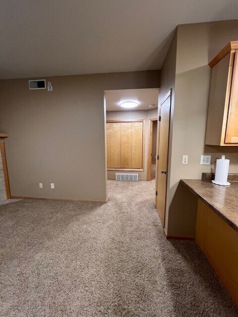 Hall to bedrooms - 1275 Alexander Way
