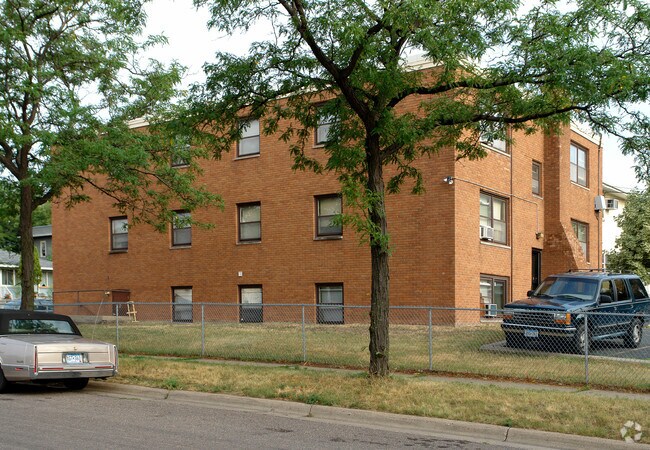 Building Photo - 1022 Arkwright St