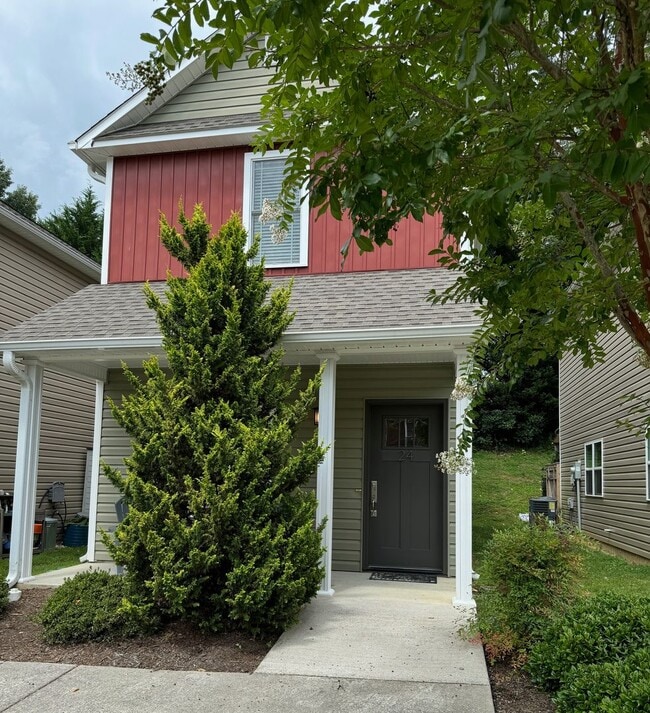 Building Photo - West AVL - Modern, 2-Bedroom Townhome
