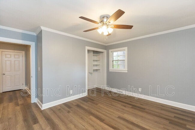 Building Photo - 1311 Dogwood Ln NW