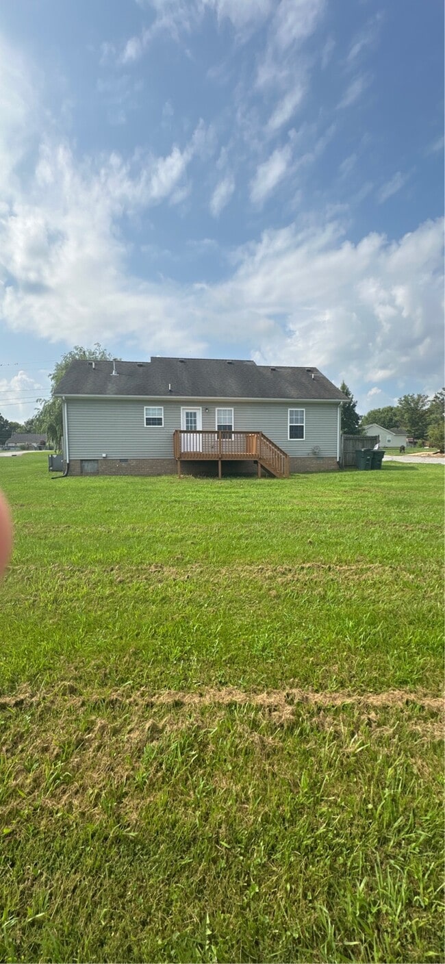 Building Photo - 144 Kala Cir