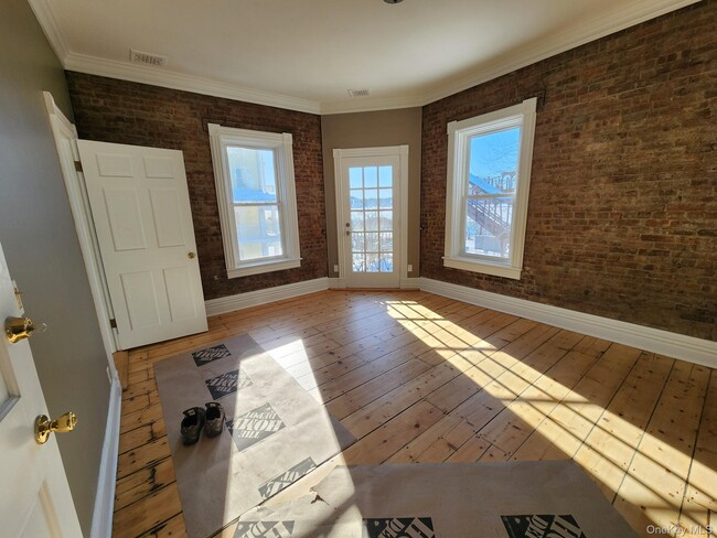 Building Photo - 1 Shatzell Ave