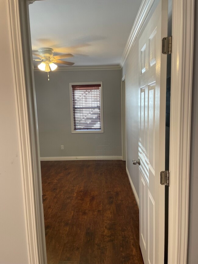 Building Photo - 5331 N Figueroa St