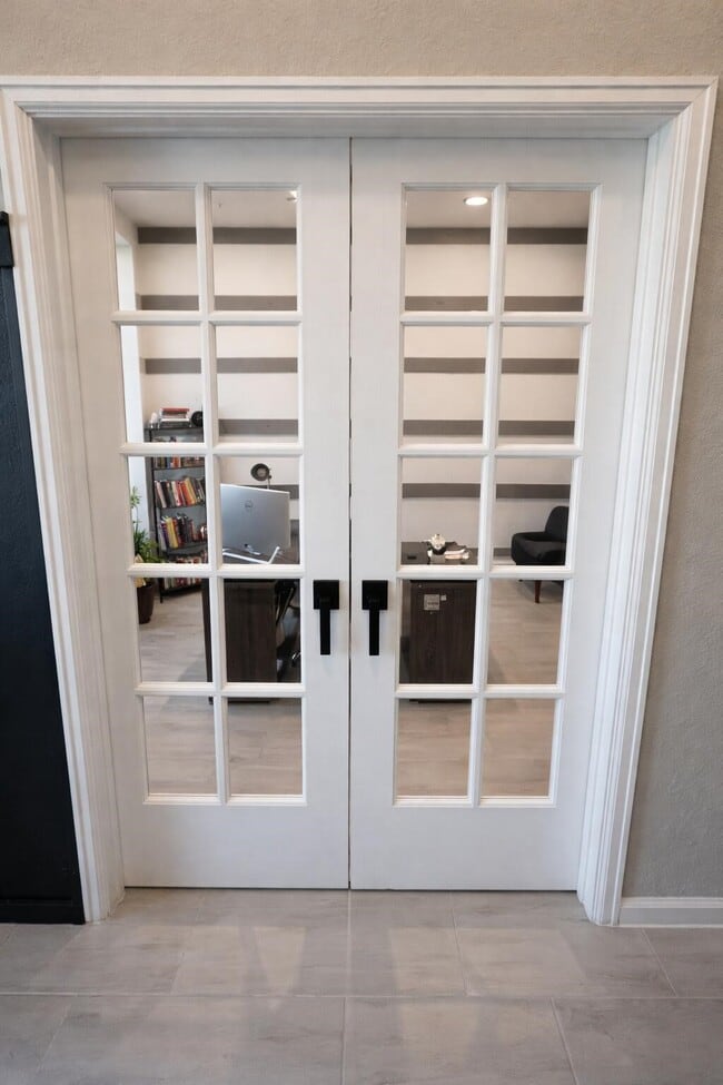 Building Photo - 4334 Redford Valley Rd