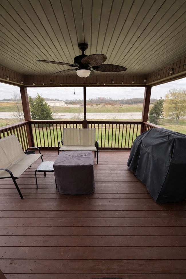 Building Photo - 183 Twin Lakes Dr