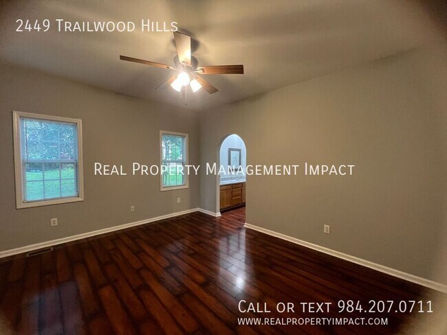 Building Photo - 2449 Trailwood Hills Dr
