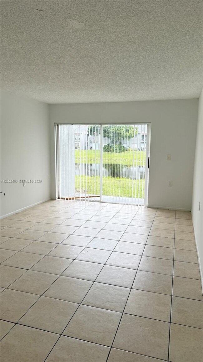 Building Photo - 1163 Lake Terry Dr