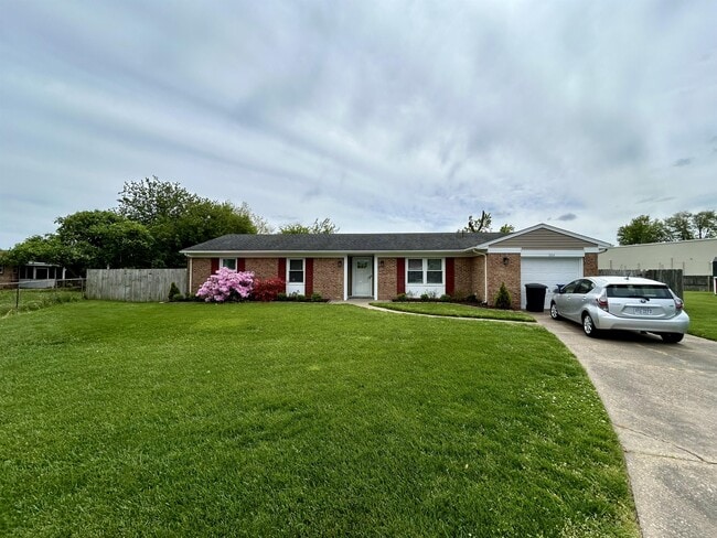 Primary Photo - 1004 Hearth Ct