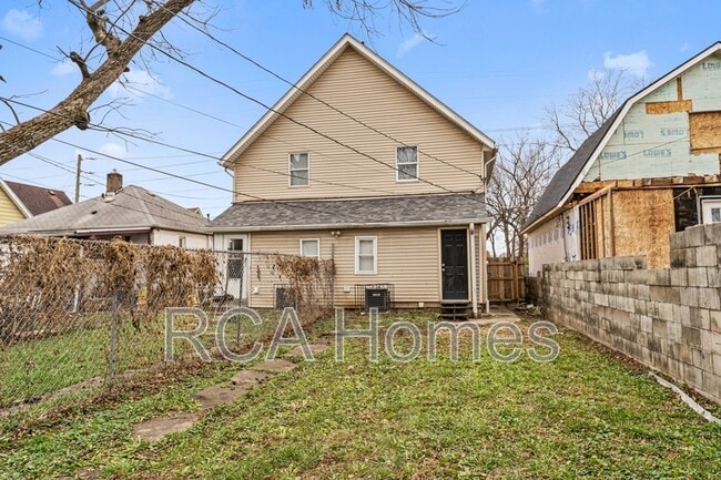 Building Photo - 451 S Keystone Ave