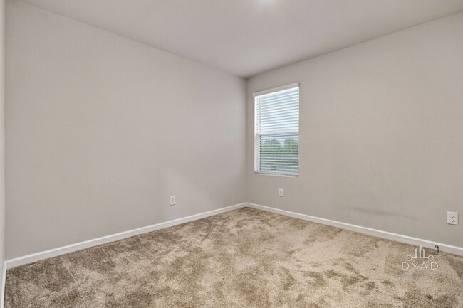 Building Photo - 163 E Millbrook Dr
