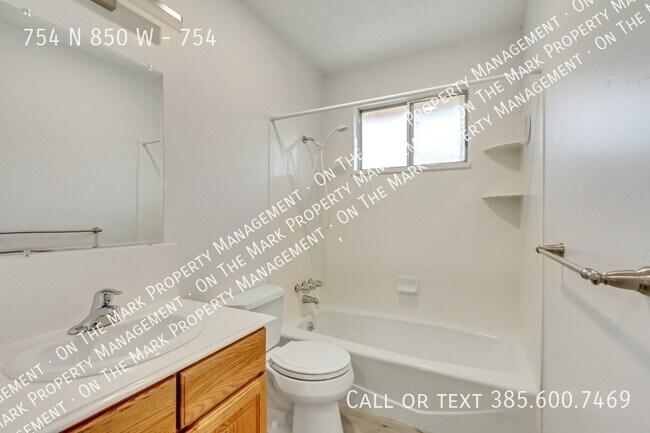 Building Photo - 754 N 850 W St