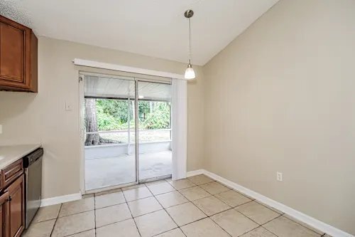 Building Photo - 6411 Golfview Ave