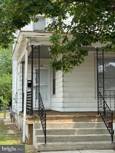 Primary Photo - 306 E Main St