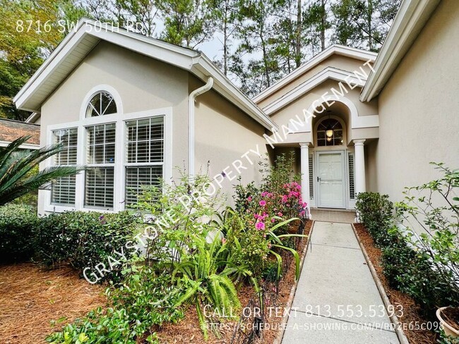 Building Photo - Charming Home in Haile Plantation with Mod...