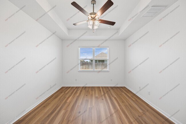 Building Photo - 8114 Timber Holw Ln
