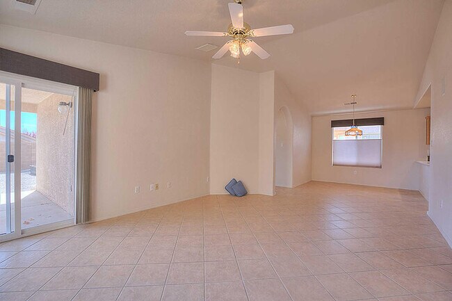 Building Photo - Ventana Ranch Gem! 3 Bedroom 2 Bath. Gate Community! Single Story with Large Backyard.