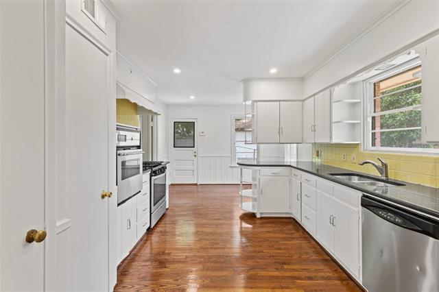 Building Photo - 6440 Runnemede Ln