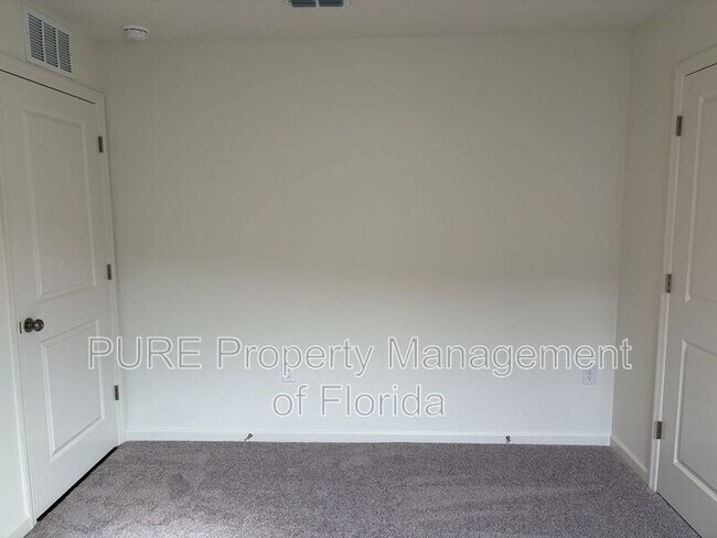 Building Photo - 2383 NW 22nd Ct