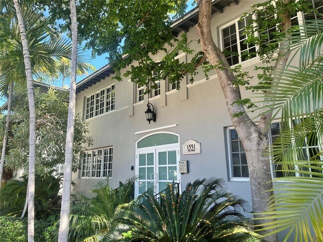 Building Photo - 1551 West Ave
